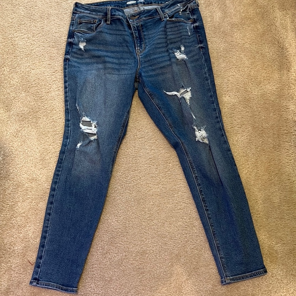 Old Navy Distressed  Rockstar mid rise Skinny Jeans